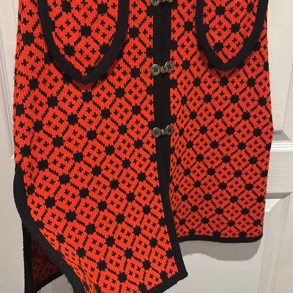 Wool
Dress - Picture 4 of 5